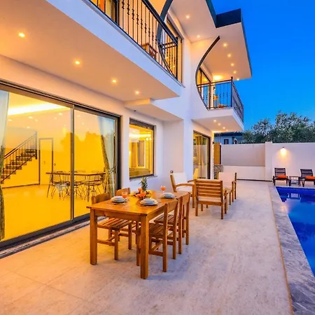 Risus 1 Villa