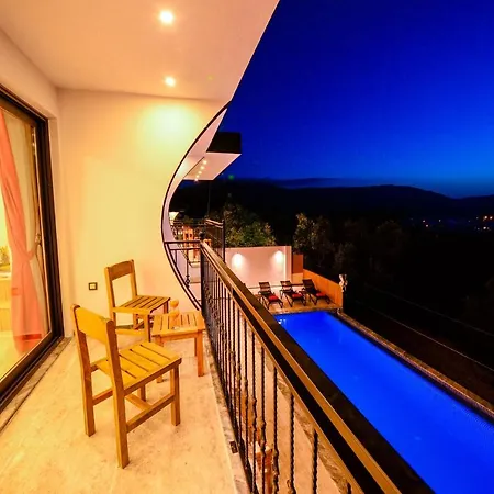 Risus 1 Villa *